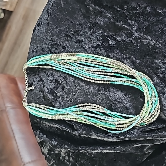 COPY - GORGEOUS Native American Indian Necklace made with beads. 22 inches long. - Picture 6 of 6